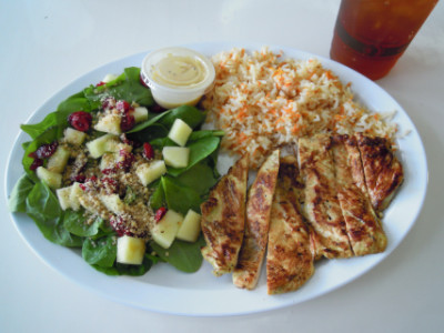 Chicken, apple spinach salad, carrot rice